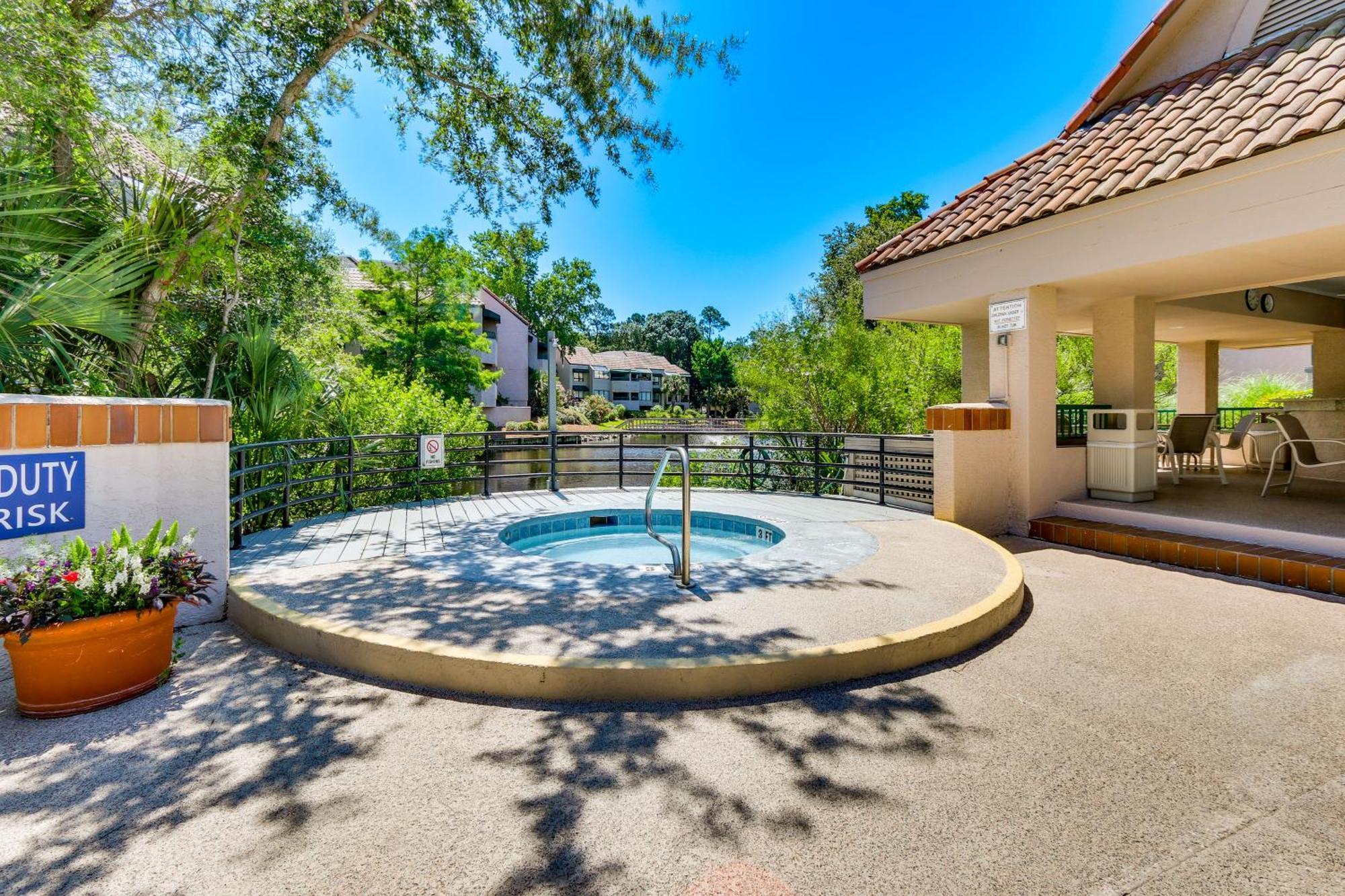 2 Mi To Beach Dog-Friendly Hilton Head Condo! 힐튼 헤드 아일랜드 외부 사진